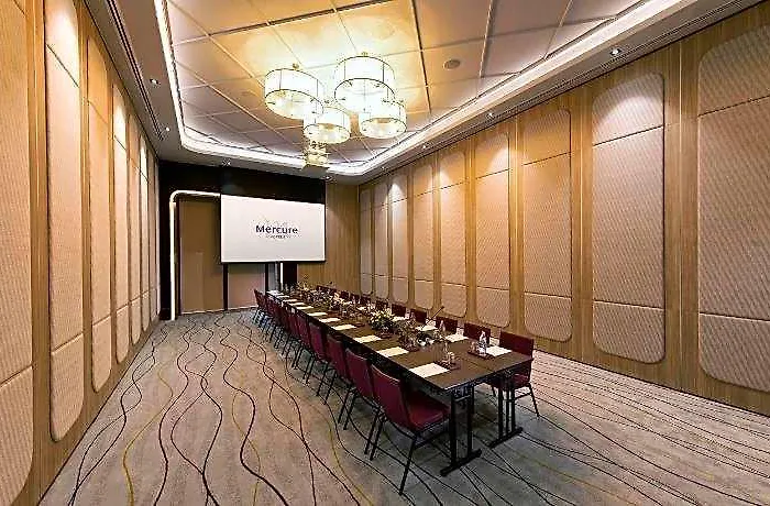Ibis Sukhumvit 24 Hotel