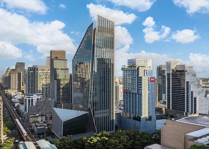 Ibis Sukhumvit 24 מלון בנגקוק