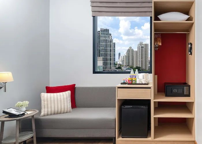 Ibis Sukhumvit 24 מלון בנגקוק