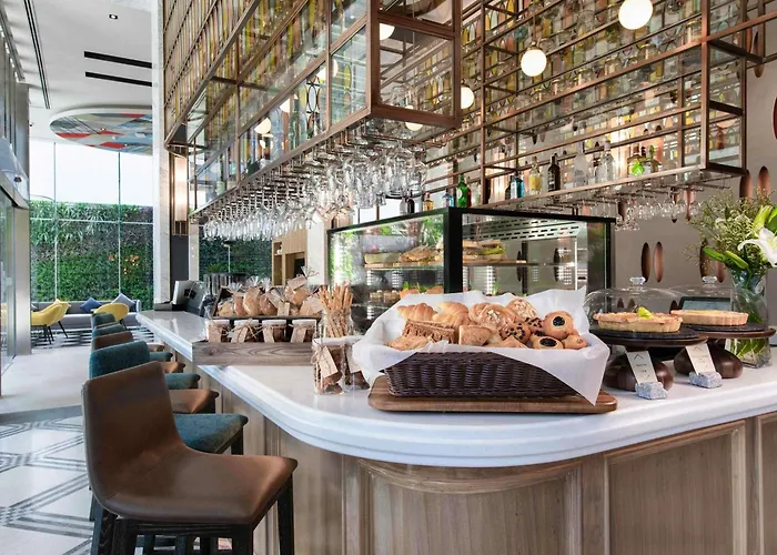 Ibis Sukhumvit 24 Hotel